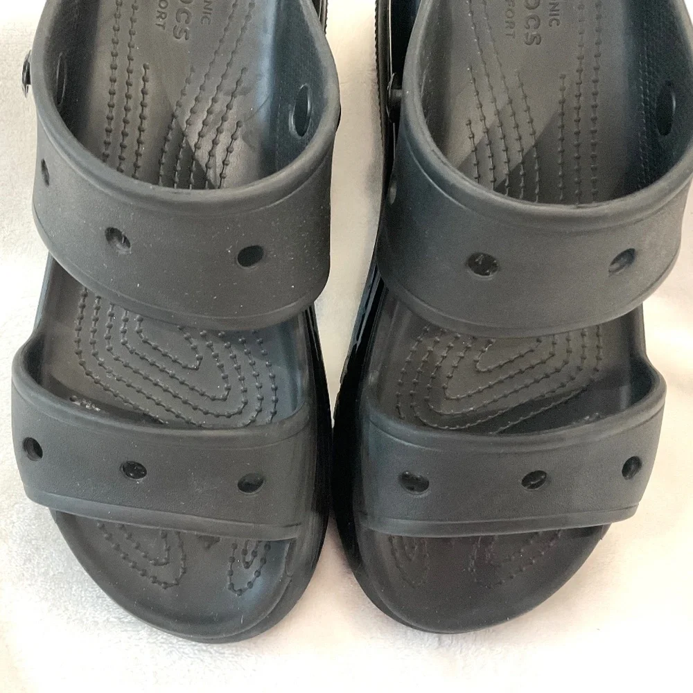 Black Crocs Mega Crush Chunky Platform Y2K Grunge Sandal Men— Sz 9 Wms Sz 11